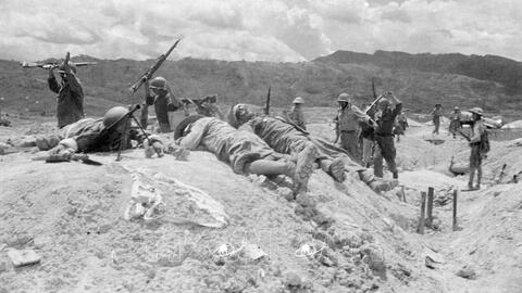 Chiến dịch Điện Biên Phủ: Ngày 22-4-1954, quân ta hoàn toàn làm chủ sân bay