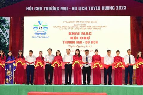 Khai mạc Hội chợ Thương mại – Du lịch tỉnh Tuyên Quang năm 2023