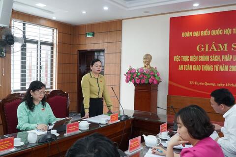 Đoàn đại biểu Quốc hội tỉnh giám sát thực hiện chính sách, pháp luật về đảm bảo trật tự ATGT tại thành phố Tuyên Quang
