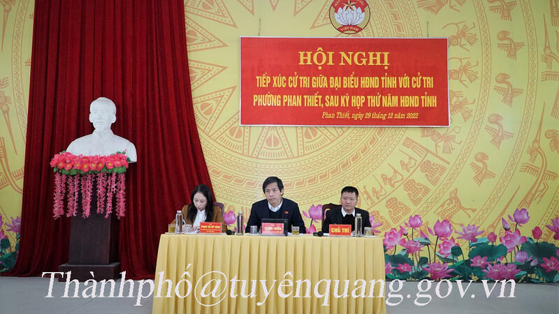 Đồng chí Bí thư Thành ủy Tạ Đức Tuyên tiếp xúc cử tri phường Phan Thiết, Thành phố Tuyên Quang