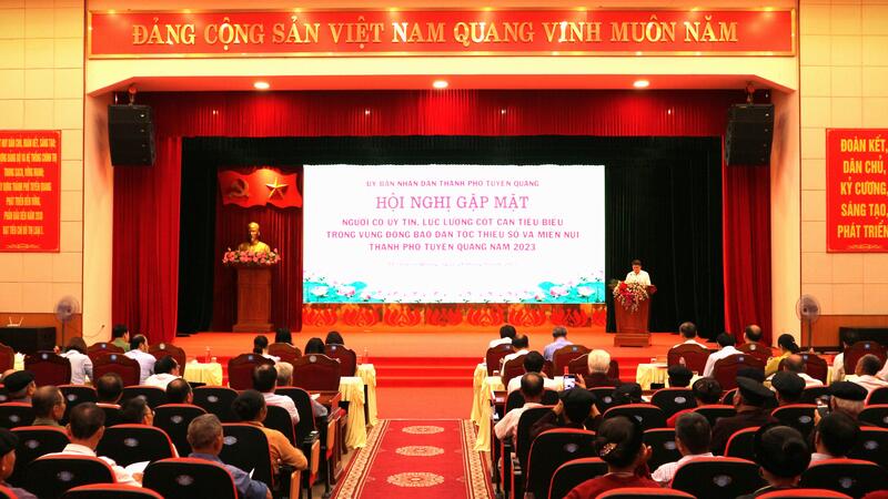 Thành phố Tuyên Quang tổ chức gặp mặt người có uy tín, lực lượng cốt cán tiêu biểu trong vùng đồng bào dân tộc thiểu số và miền núi năm 2023