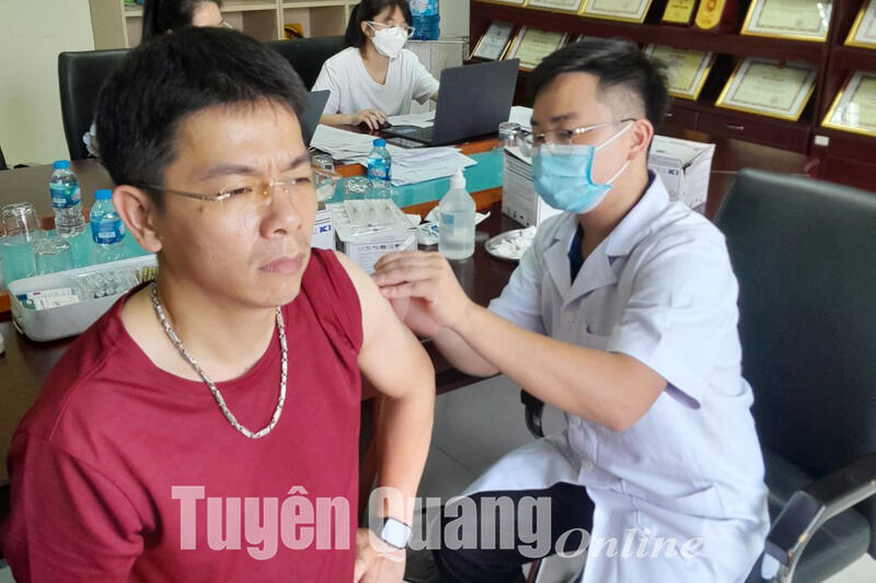 Tuyên Quang có gần 84 nghìn người đã tiêm vắc xin phòng Covid-19 mũi 4