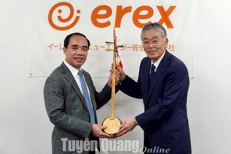 Đồng chí Bí thư Tỉnh ủy Chẩu Văn Lâm làm việc với Tổng Giám đốc Công ty cổ phần Erex (Nhật Bản)