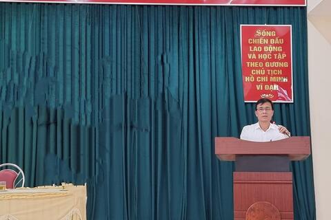 Ủy ban nhân dân phường Minh Xuân phối hợp với Chi cục Chăn nuôi, thú y và Thủy sản tổ chức xin kiến vào nội dung dự thảo xây dựng Nghị quyết HĐND tỉnh.