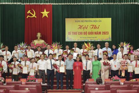Ngày 14/8/2023 Đảng bộ phường Đội Cấn tổ chức thành công  Hội thi “Bí thư chi bộ giỏi” năm 2023.